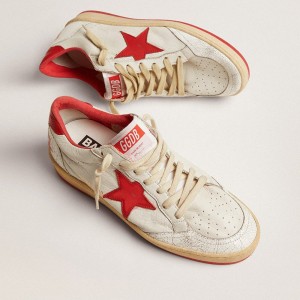 Golden Goose Ball Star Sneakers In White Leather With Red Star And Heel Tab GWF00117.F000325.10275