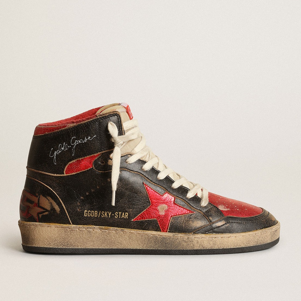 Golden Goose Sky-Star Sneakers In Black Glossy Leather With Red Star GWF00230.F003285.90235