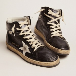 Golden Goose Sky-Star Sneakers In Black Nappa With White Star GMF00230.F002944.80203