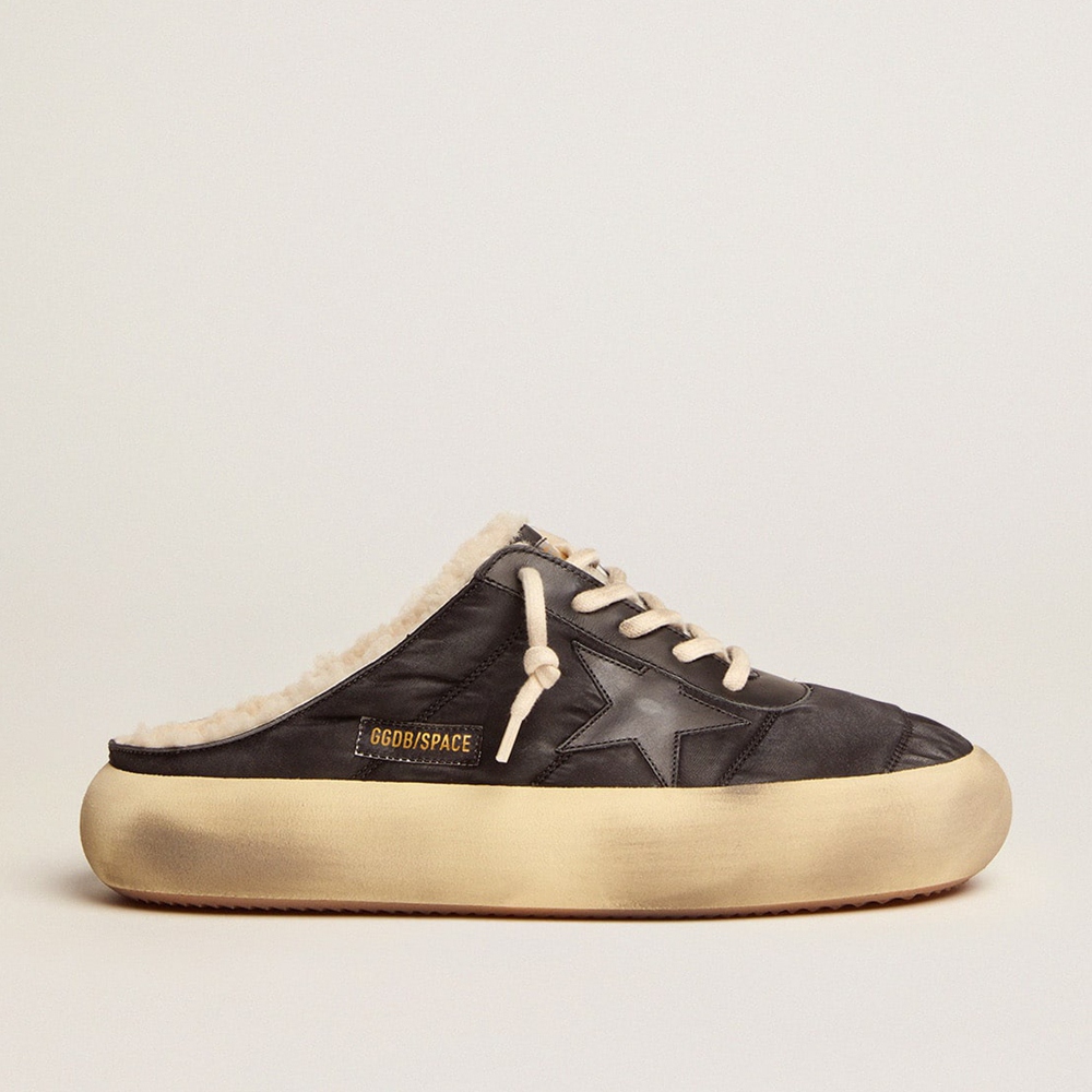 Golden Goose Space-Star Sabot Sneakers In Quilted Black Nylon With Shearling Lining GMF00349.F003002.90100