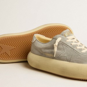 Golden Goose Space-Star Sneakers In Ice-gray Suede With Perforated Star GWF00376.F005253.70100