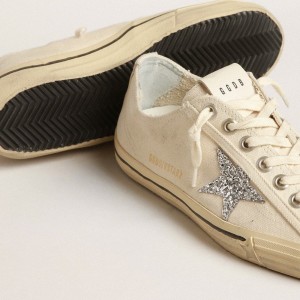 Golden Goose V-Star Sneakers In Beige Canvas With A Silver Glitter Star GWF00129.F004061.15260