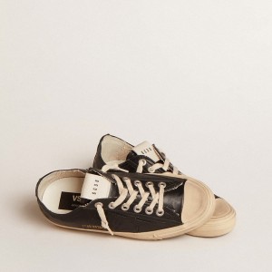 Golden Goose V-Star Sneakers In Black Nappa Leather With A Black Leather Star GWF00129.F005033.90100