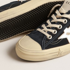 Golden Goose V-Star Sneakers In Navy-blue Canvas With A Silver Laminated Leather Star GWF00205.F004060.50750